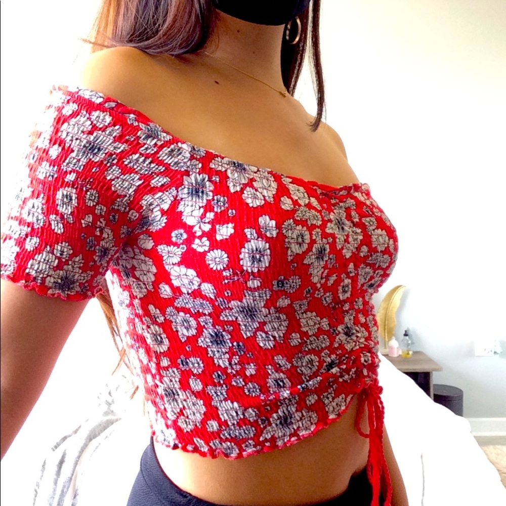 flower print mini top open shoulder top